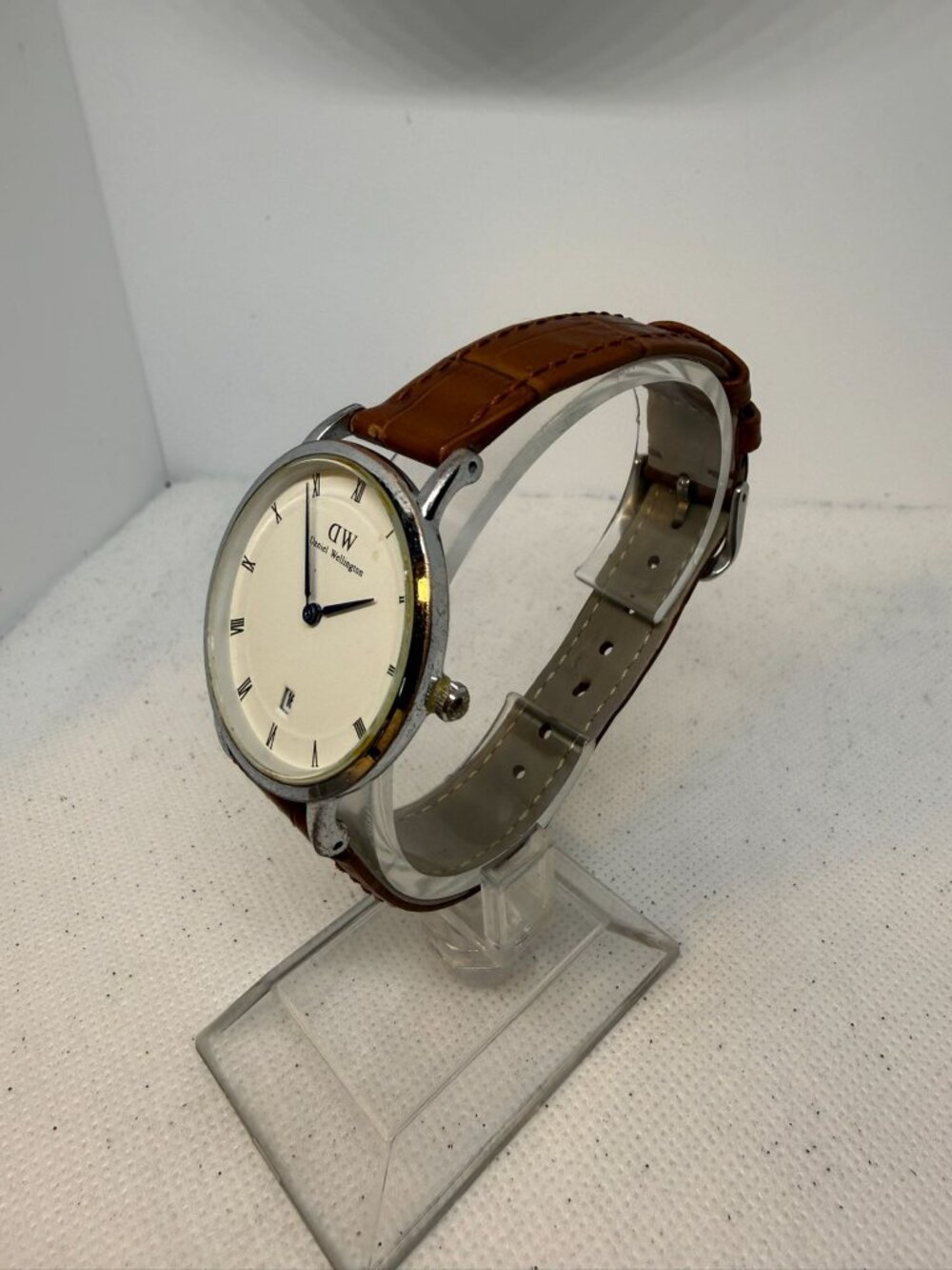 Daniel Wellington DW2061 Ladies White Date Dial Brown Leather Watch 36mm - Picture 2 of 13